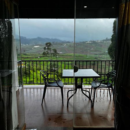 The Wooden Springs Bed & Breakfast Udagamandalam Exterior photo