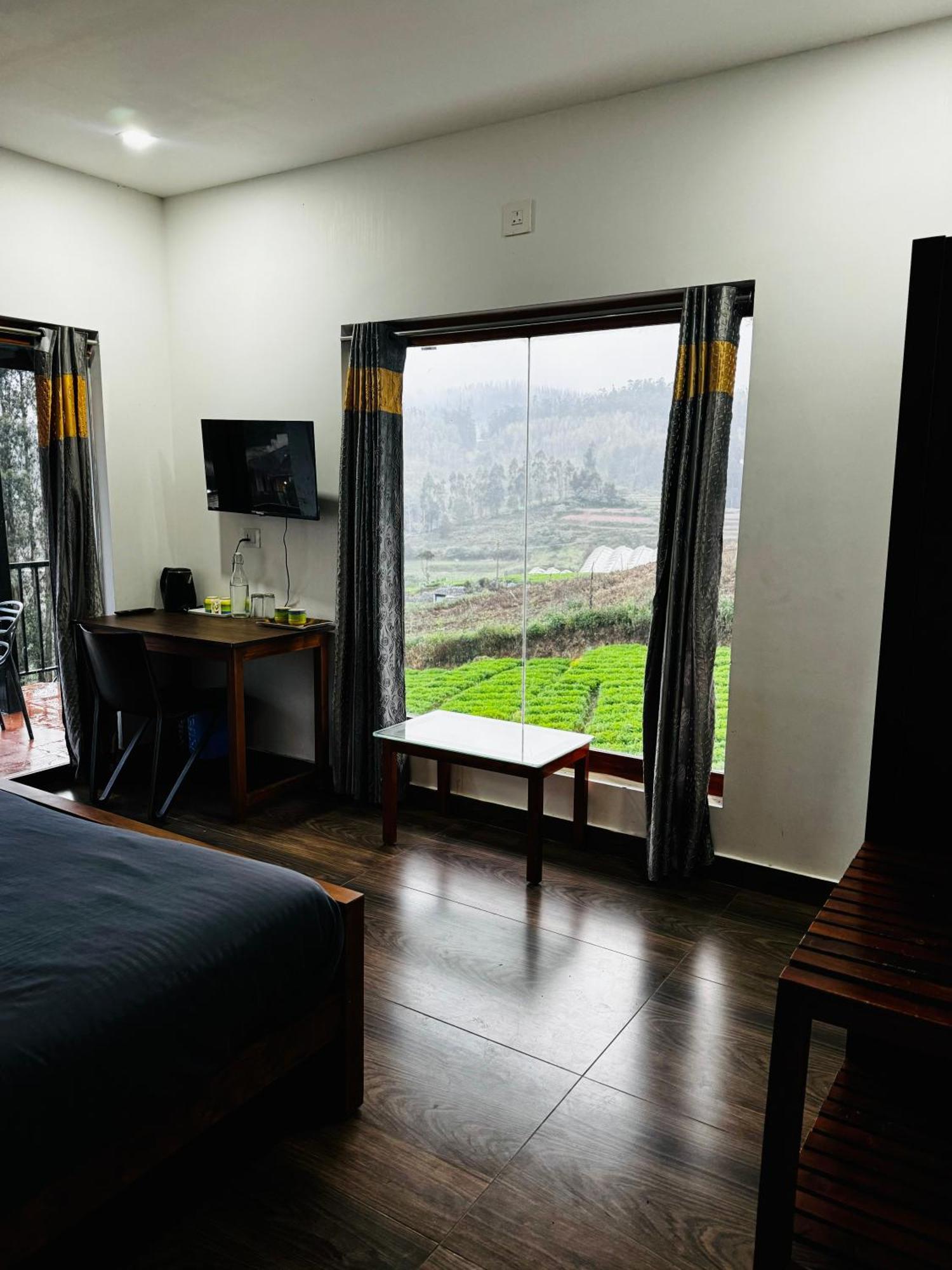 The Wooden Springs Bed & Breakfast Udagamandalam Exterior photo